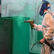 Procés de recobriment de pols